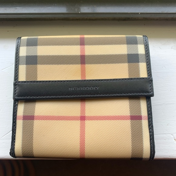 Burberry wallet - Picture 2 of 13